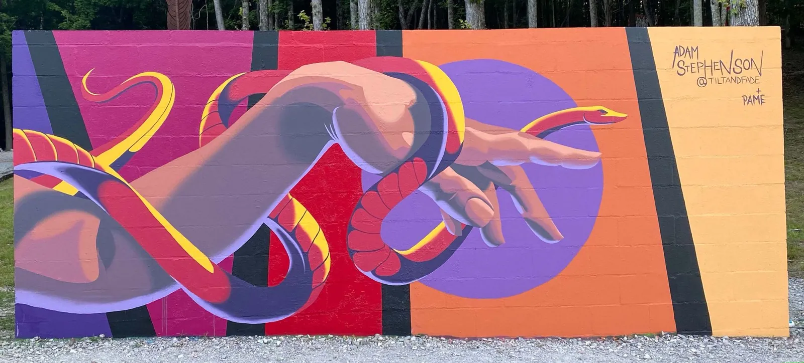 The Temptress mural, Waverly, TN